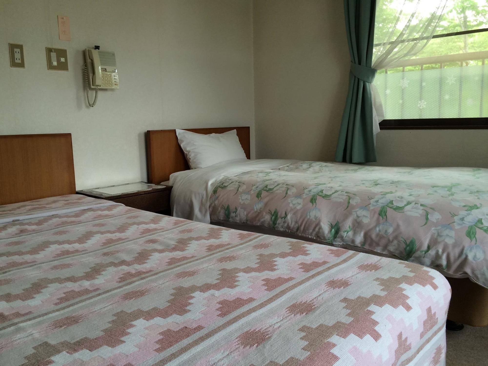 Myoko Kogen Pension Yamasan מראה חיצוני תמונה